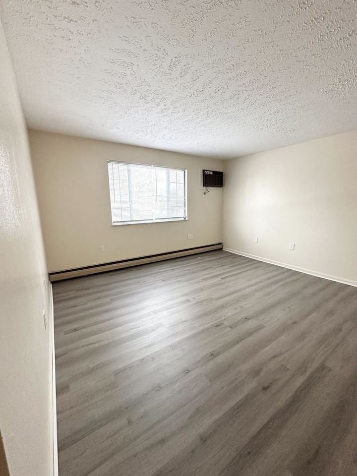 480 Market St #11 - Photo 5 of 13