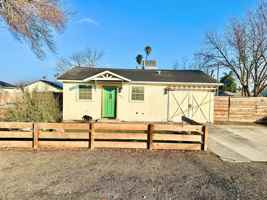 featured image of 5012 W Olive Ave