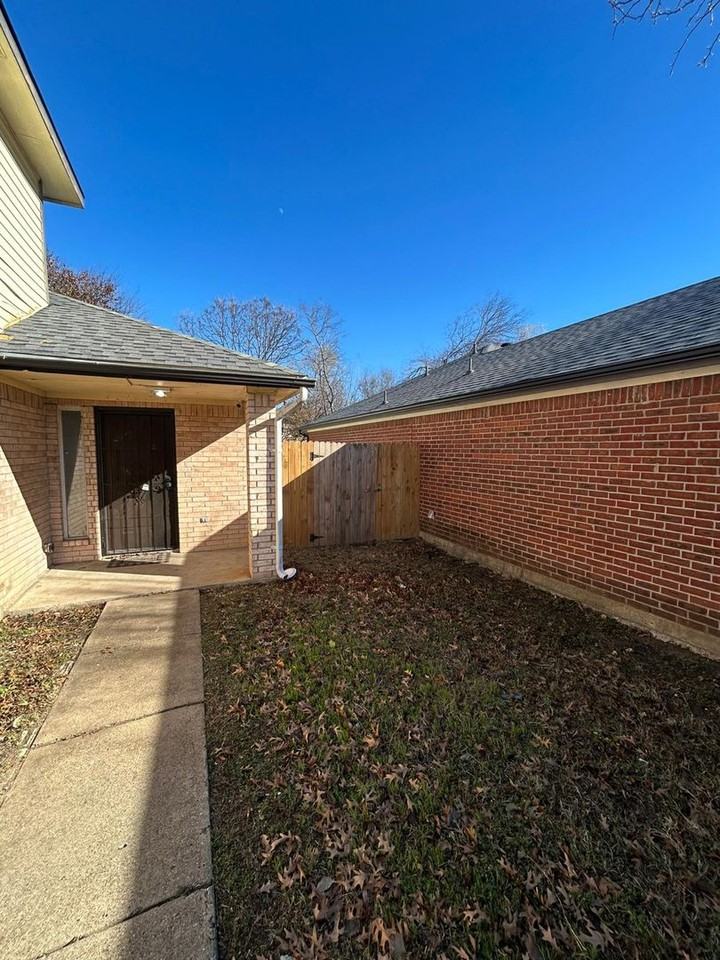 3408 Poplar Springs Ln - Photo 4 of 17