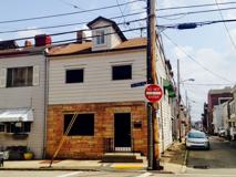 ***South Side Duplex Apartment For Rent * Pet Friendly * Walk to E. Carson St. * Available Now * Renovated *** - Photo 1 of 1