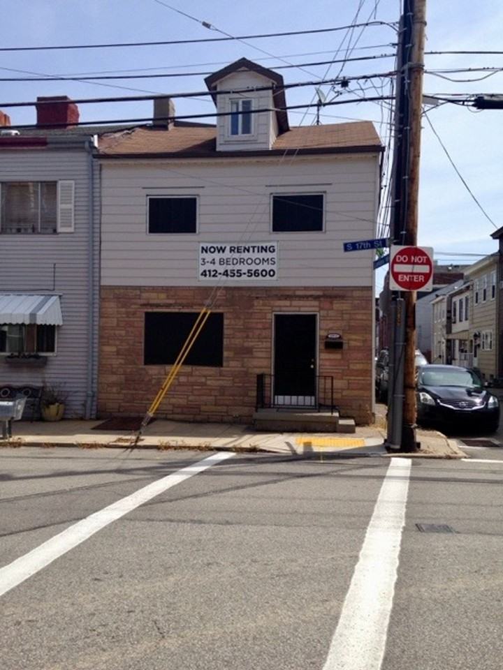 ***South Side Duplex Apartment For Rent * Pet Friendly * Walk to E. Carson St. * Available Now * Renovated *** - Photo 2 of 2