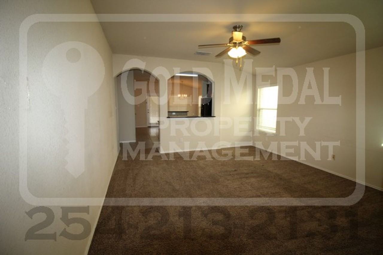 6309 Clear Brook Dr - Photo 4 of 28
