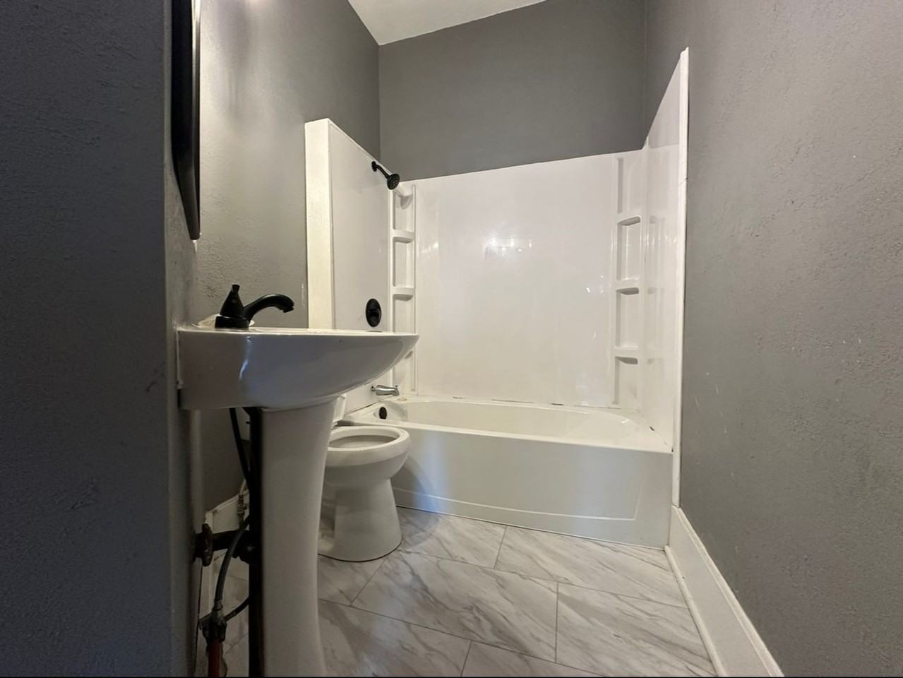 902 S 15th St - Photo 5 of 7