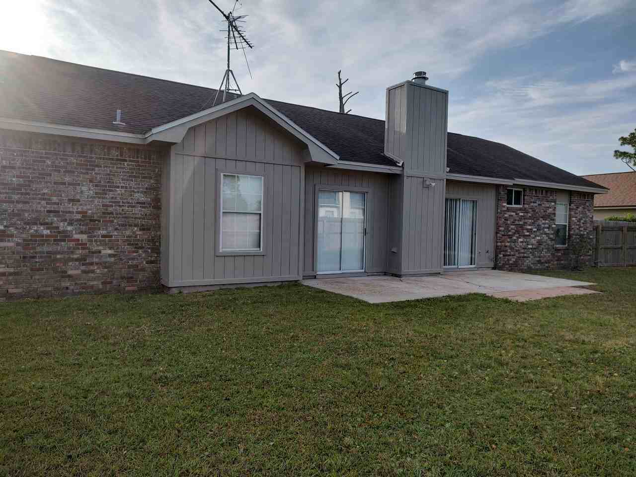 7102 Mayo Circle - Photo 4 of 25