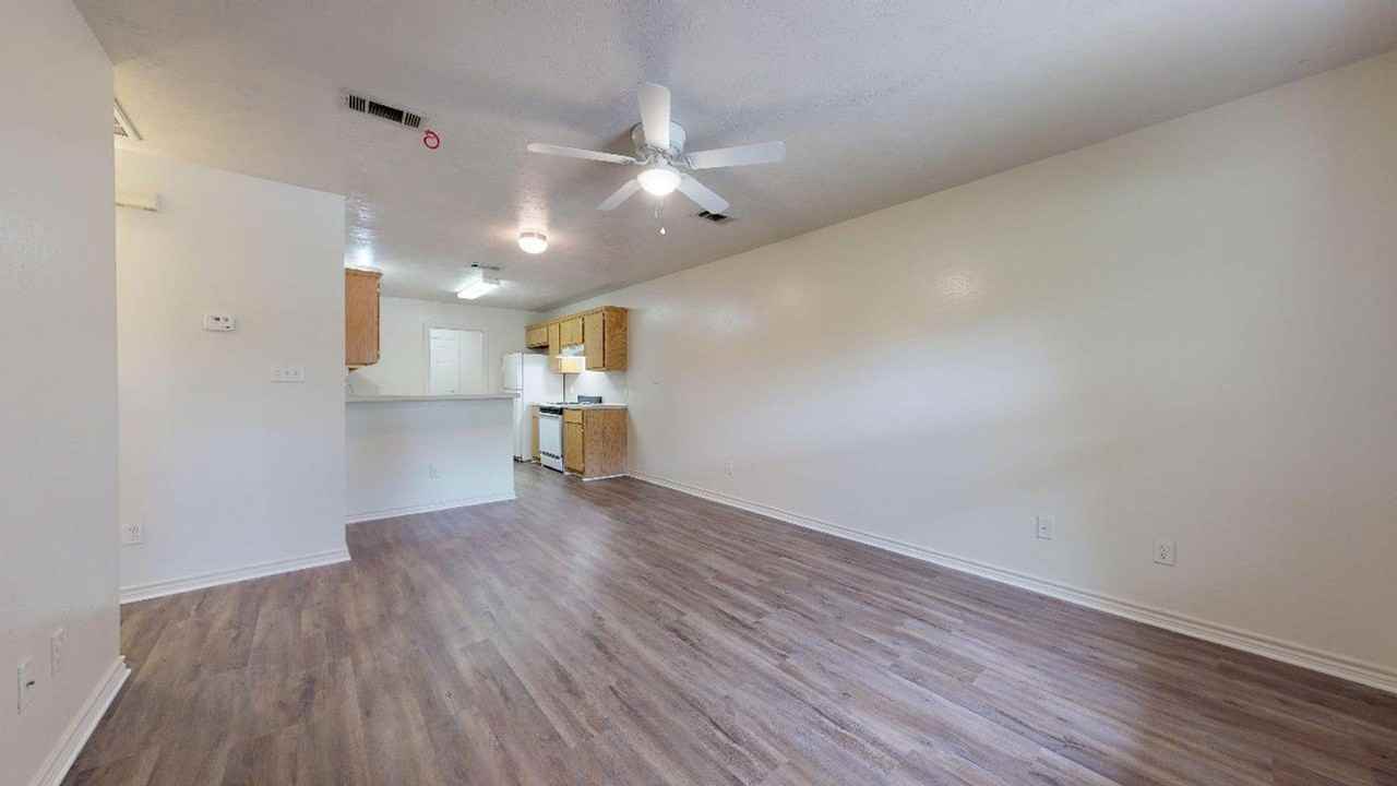 3619 Elaine Dr - Photo 3 of 11