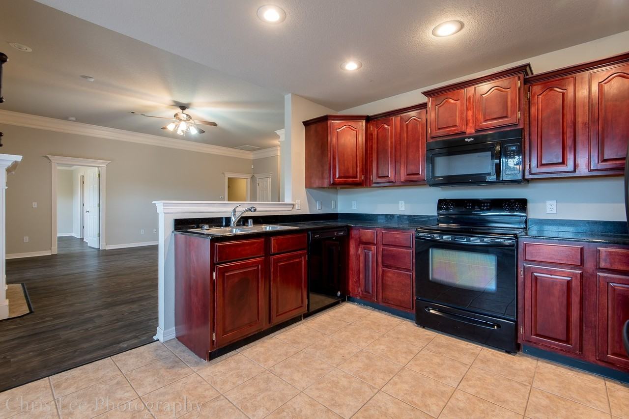 1842 N Fallbrook Way - Photo 6 of 21