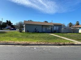 featured image of 1105 Meredith Dr