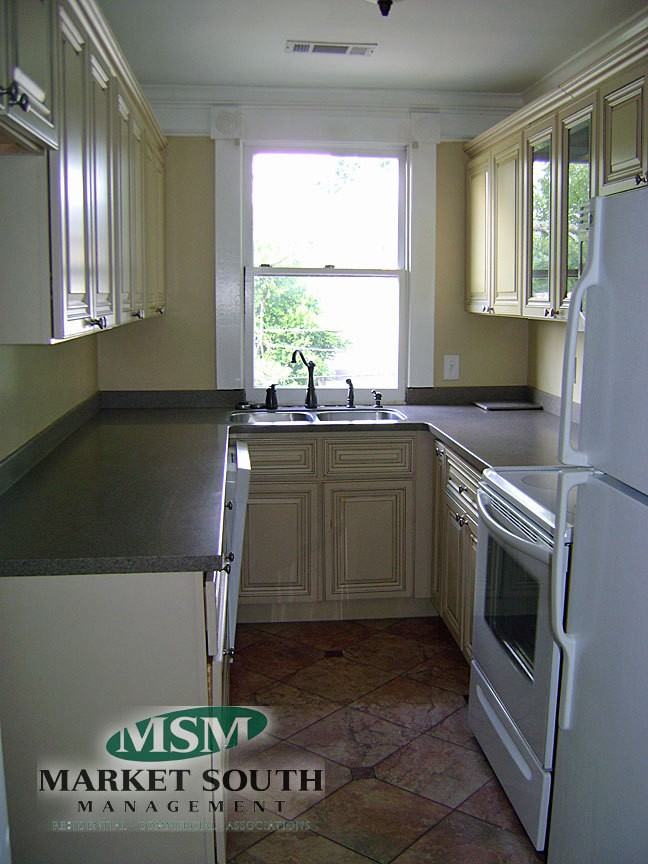 540B E Gaston St - Photo 5 of 10