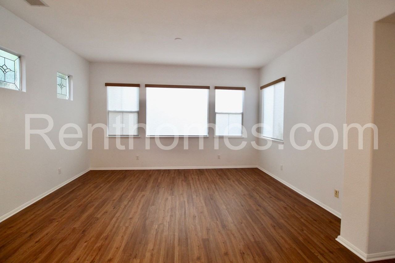 11309 E San Raphael Driveway - Photo 2 of 35