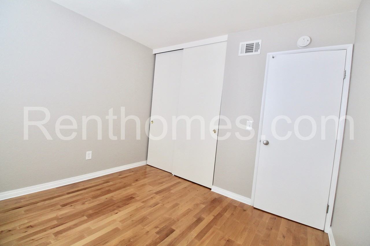 9084 Hatcher Ln - Photo 6 of 14