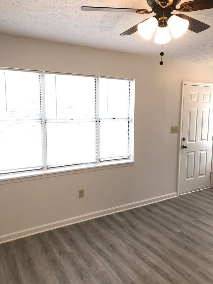 146 Jolly Ln - Photo 2 of 10