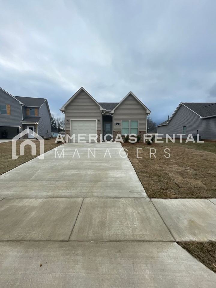 90 Cole Ln - Photo 4 of 50