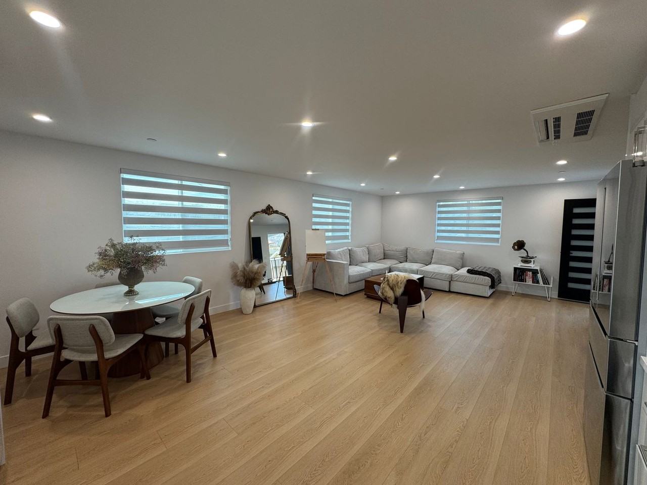 714 E Palm Ave #201 - Photo 7 of 20