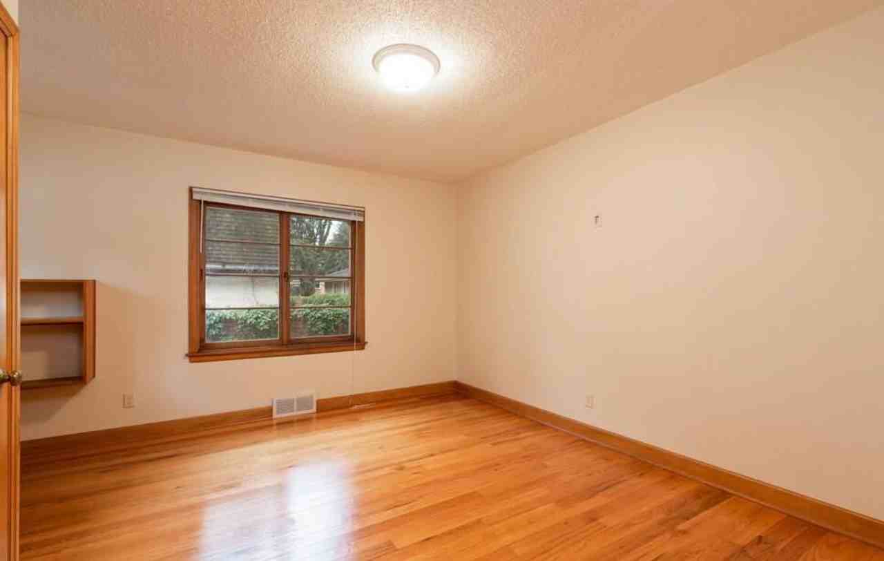 608 N Washington St - Photo 7 of 19