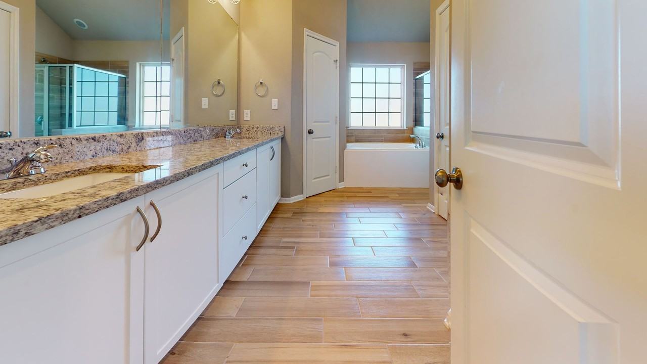 4204 Shallow Creek Ct - Photo 7 of 17