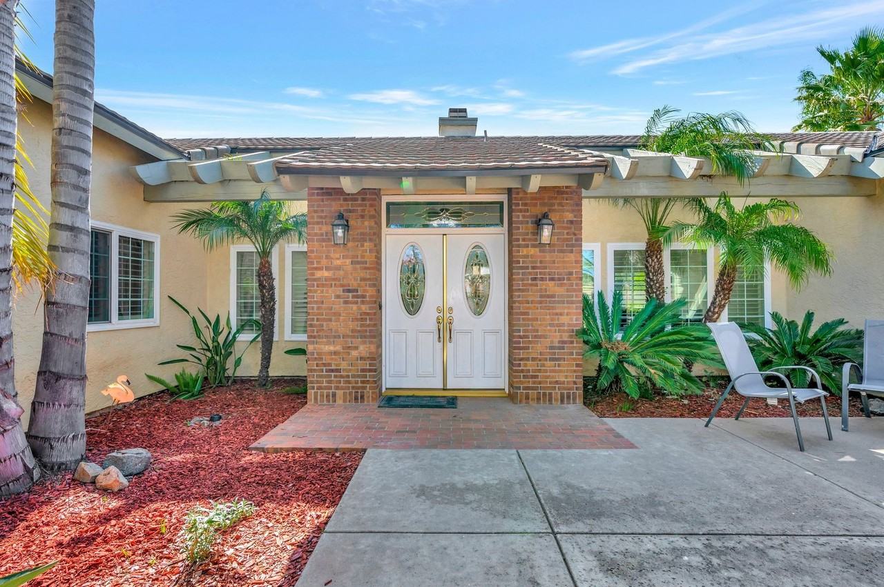 2143 Acker Way - Photo 2 of 35