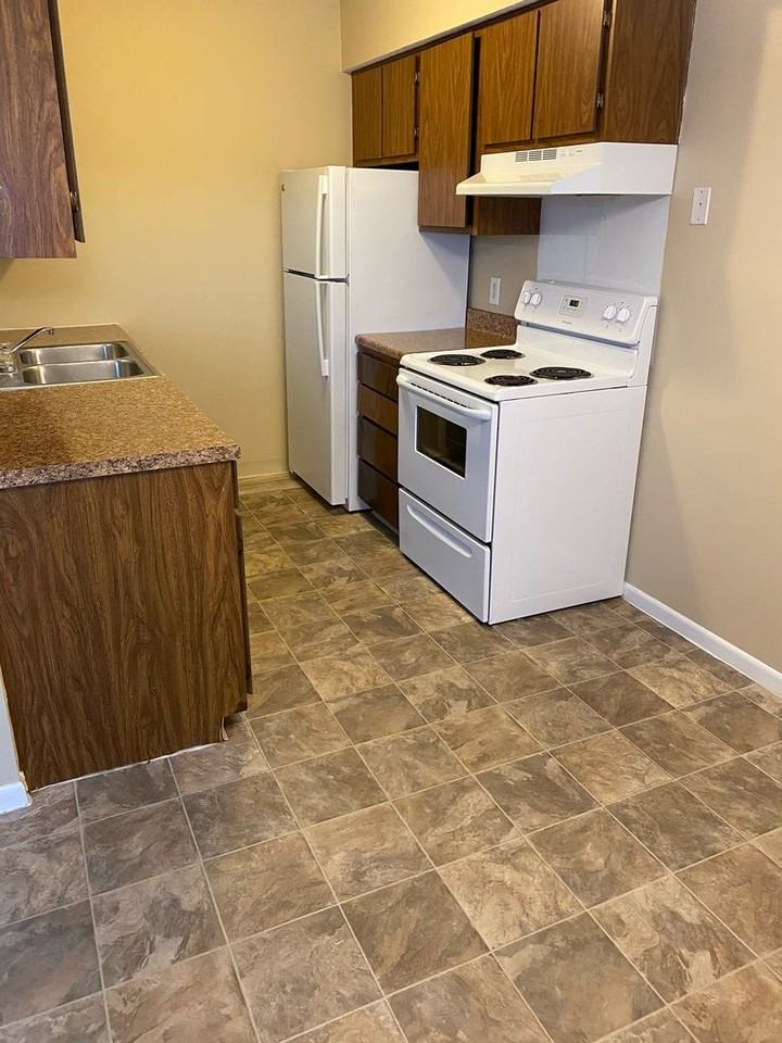 204 S Ivy Ln - Photo 3 of 8