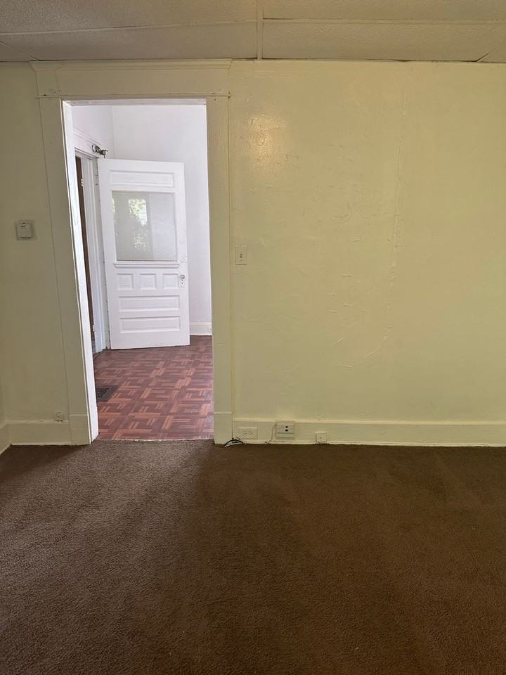 611 E 125th St - Photo 5 of 9