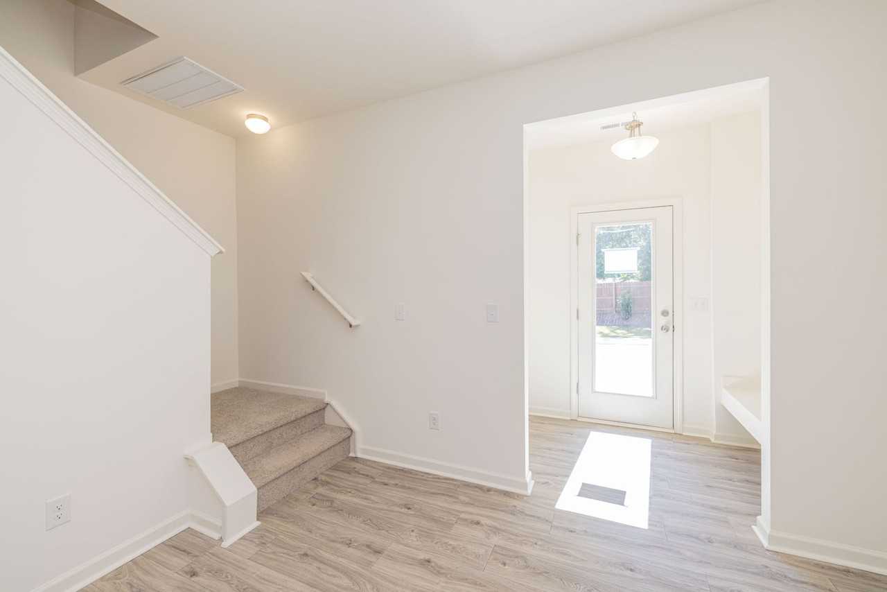 978 Anchor Way - Photo 7 of 19