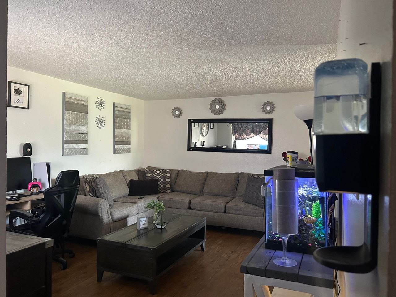 Greenbriar Manor Apartments - Photo 3 of 10