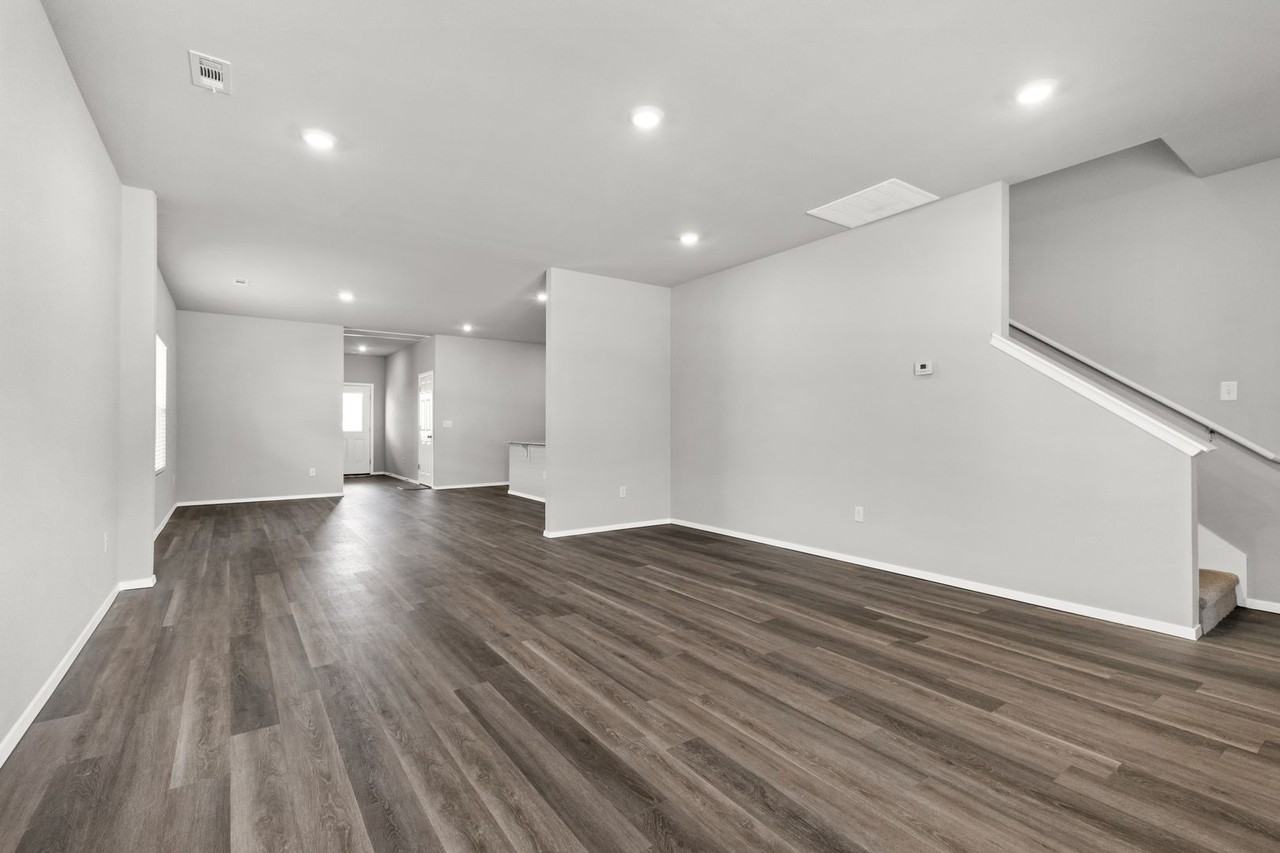 920 S Morningside Dr - Photo 6 of 31