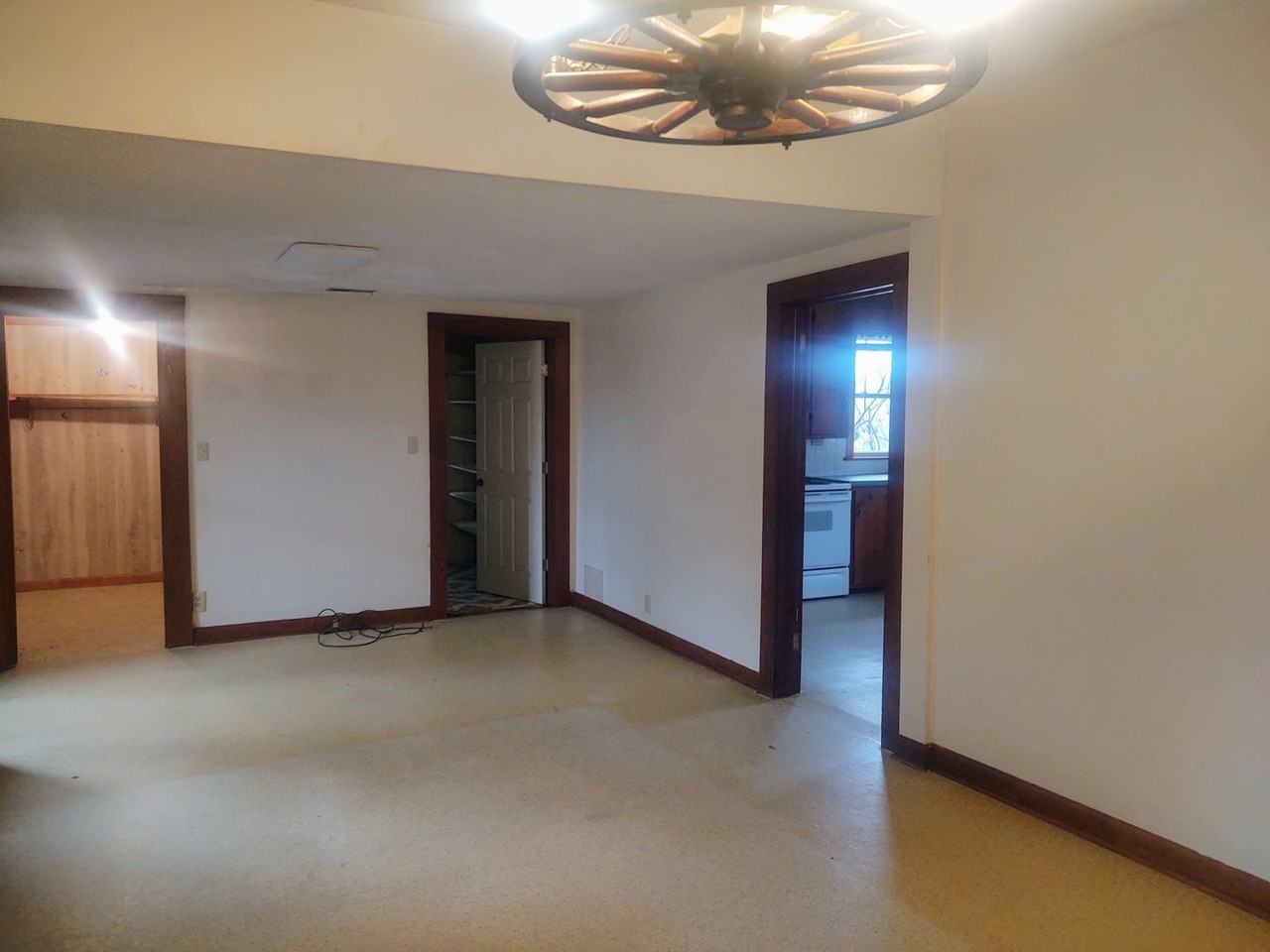 125 Lewis Rd - Photo 2 of 18