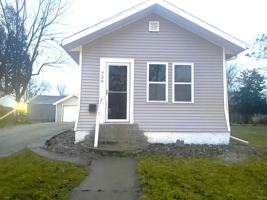 featured image of 726 E 8th St N