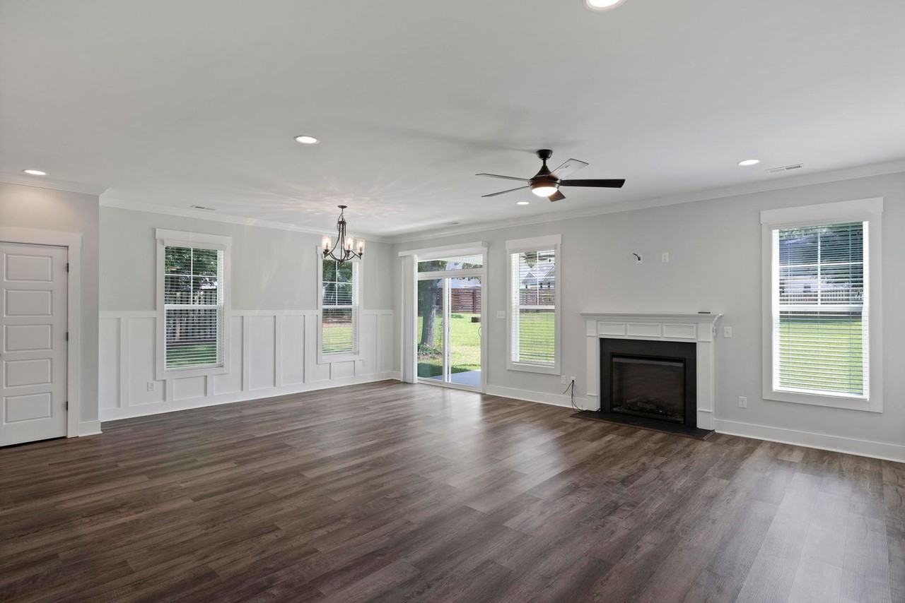 128 Chadwick Ct - Photo 6 of 21