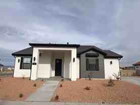 702 W Cedar Hill Dr - Photo 1 of 1