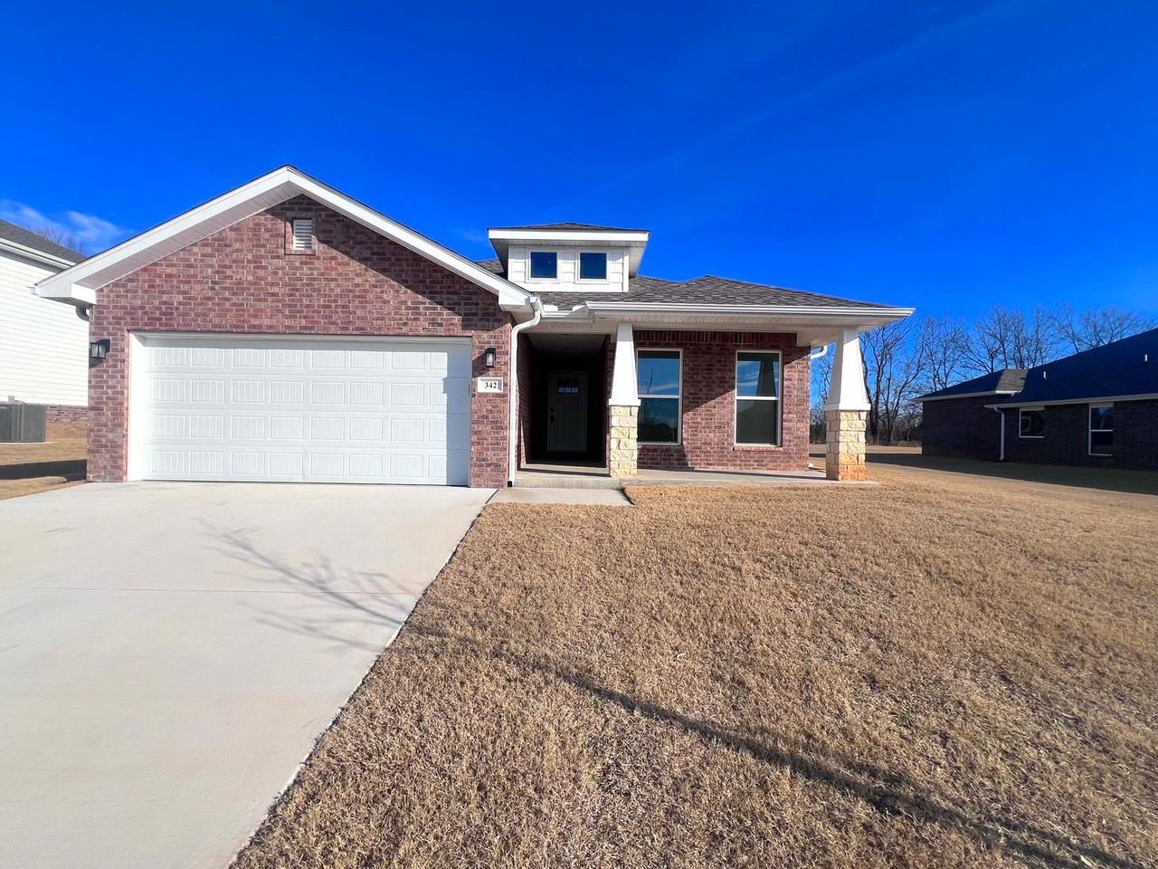 342 East - Photo 2 of 37