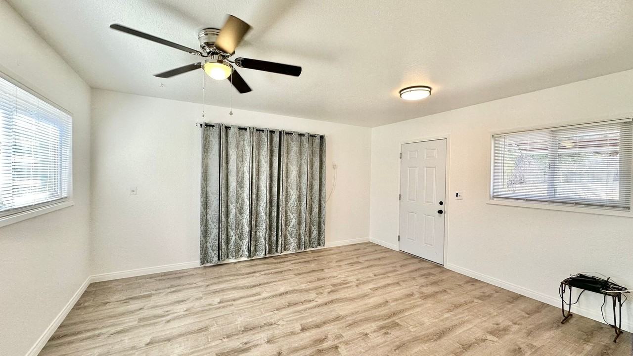 1138 E Alvarado St - Photo 2 of 15