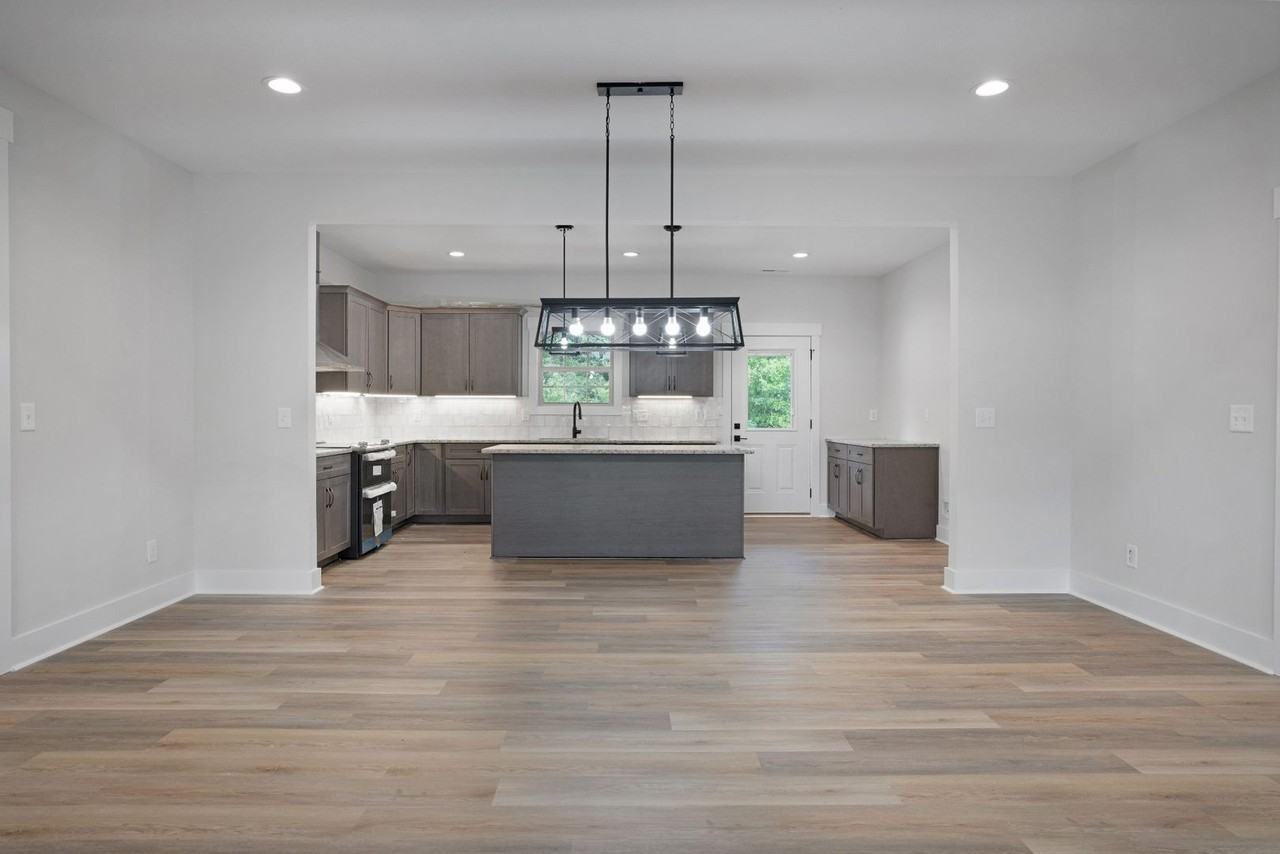 2615 Cooper Creek Rd - Photo 7 of 30