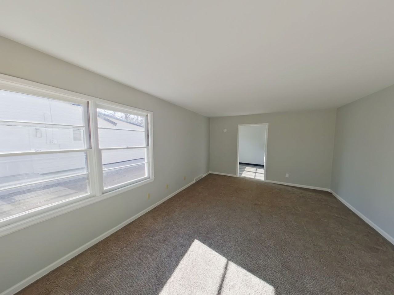 721 & 723 S Edgemoor St - Photo 2 of 17