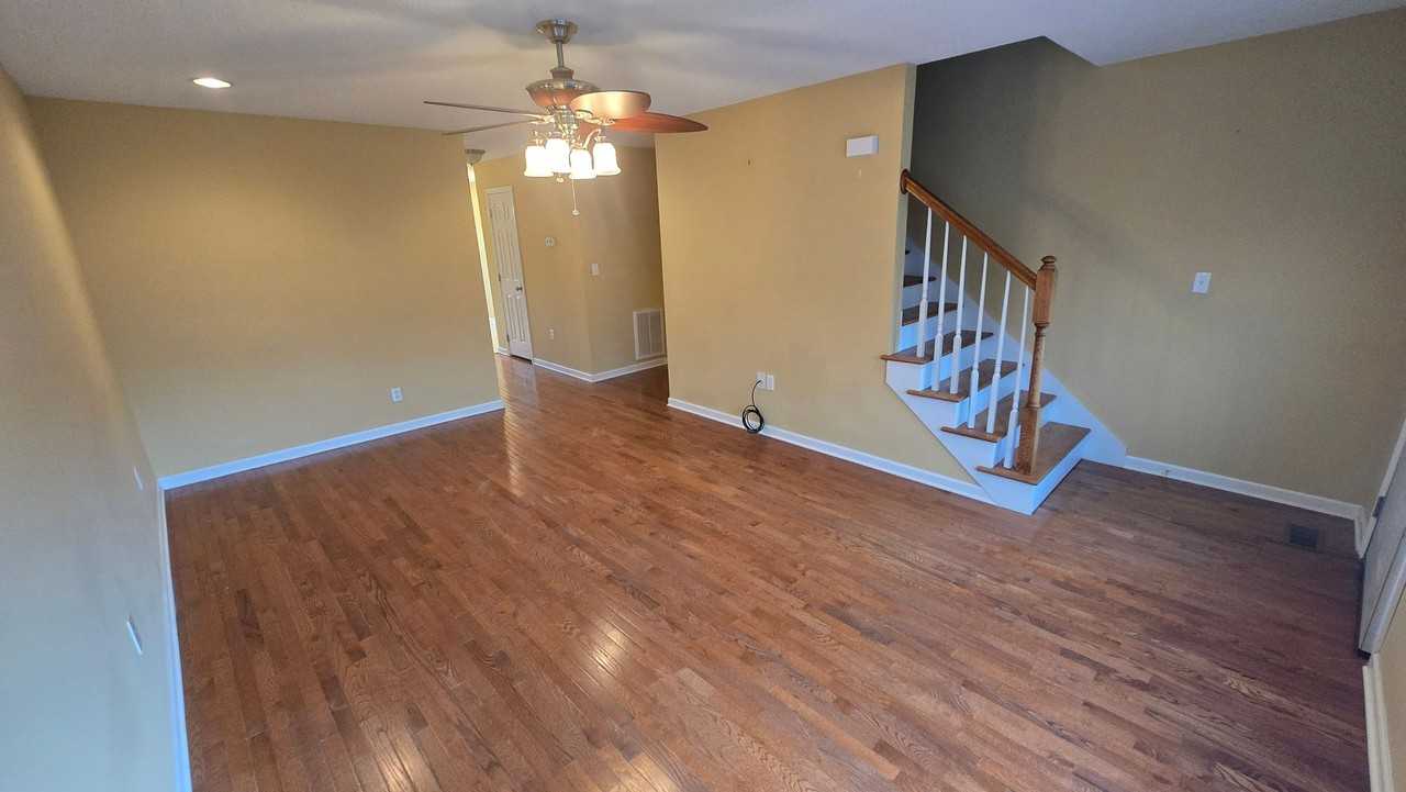 235 Amanda Ln #6 - Photo 2 of 14