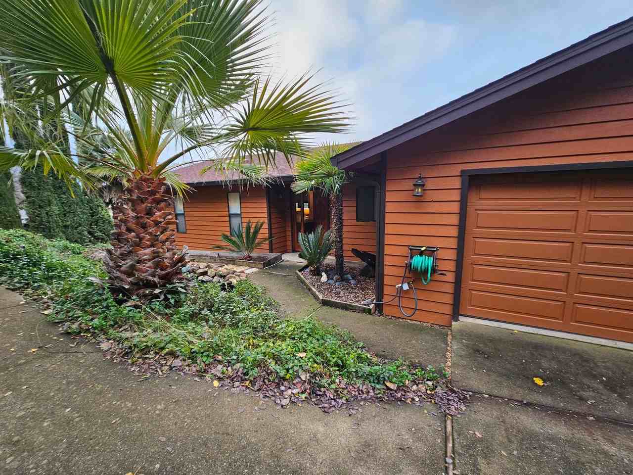 7999 Little Borax Lake Rd - Photo 2 of 25