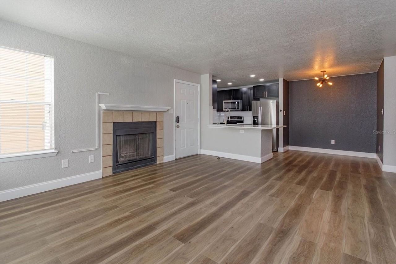 4400 Thornbriar Ln #A101 - Photo 6 of 20