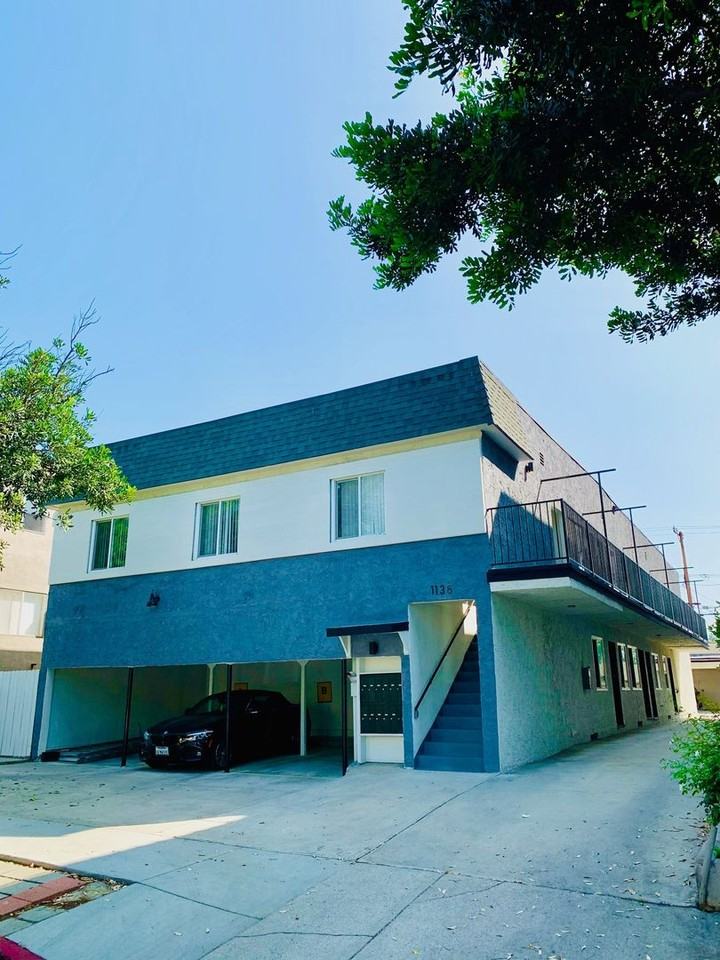 1136 N Ogden Dr - Photo 2 of 19