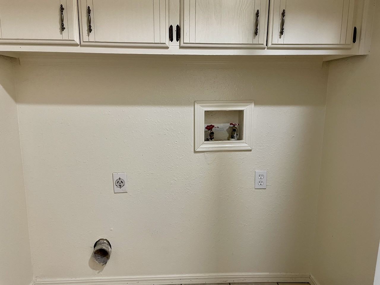 1009-1011 N 5th - Photo 3 of 10