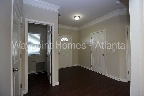 3459 Village Park Ln SW - Photo 2 of 17