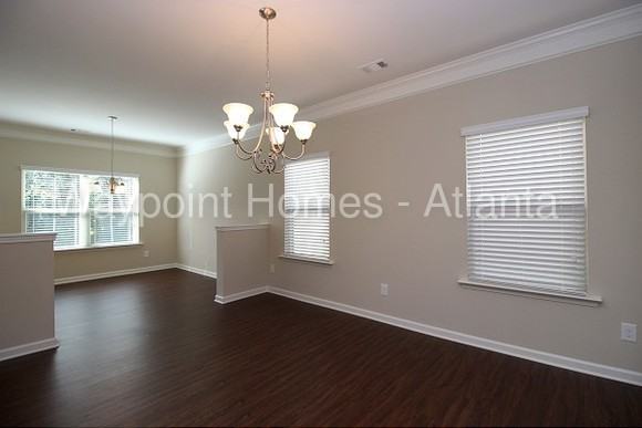 3459 Village Park Ln SW - Photo 3 of 17