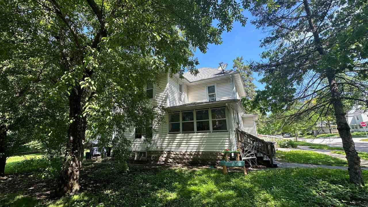 823 Wilson Ave #823 - Photo 2 of 15