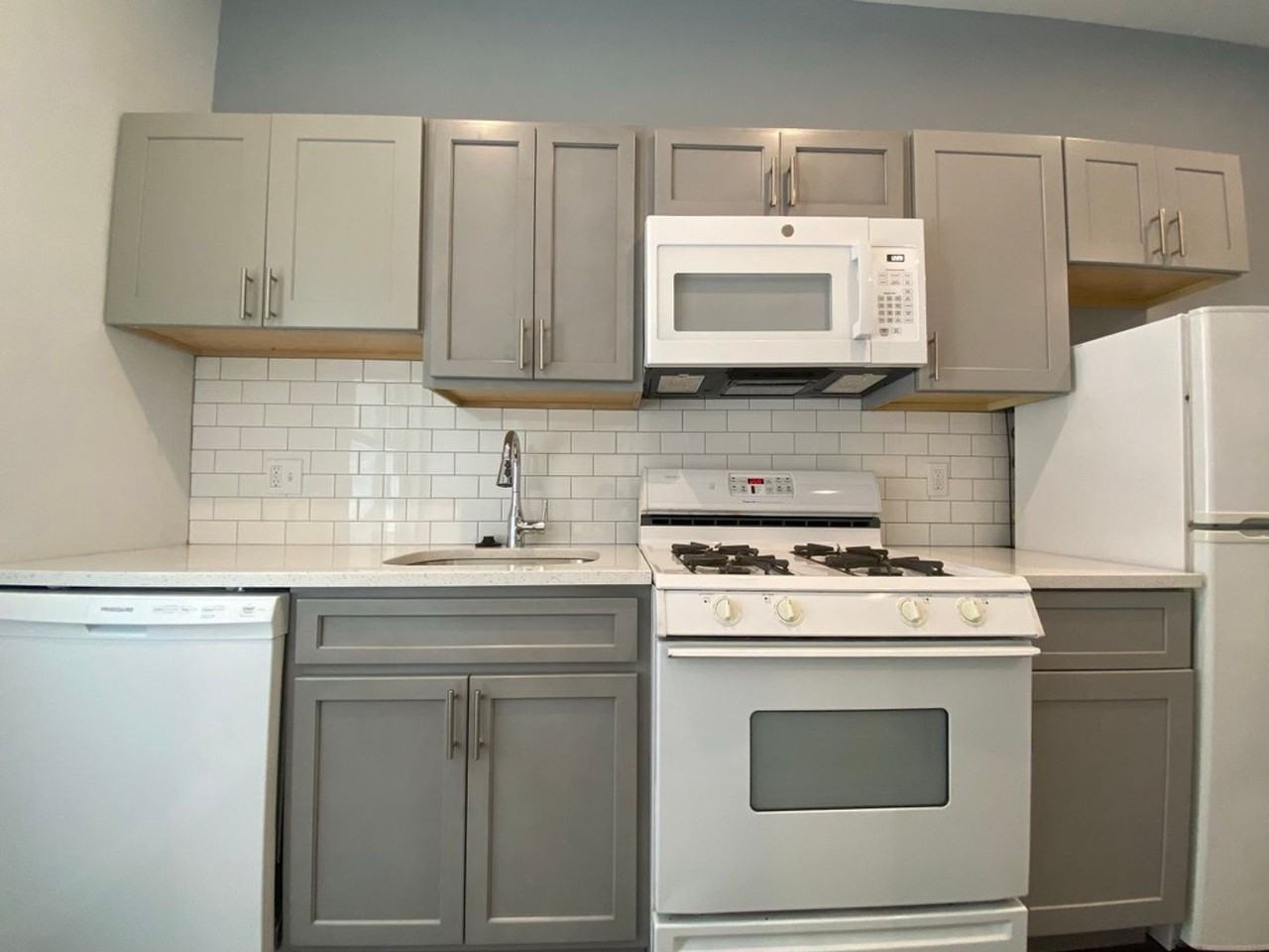 124-26 South 19th Street - Photo 4 of 22