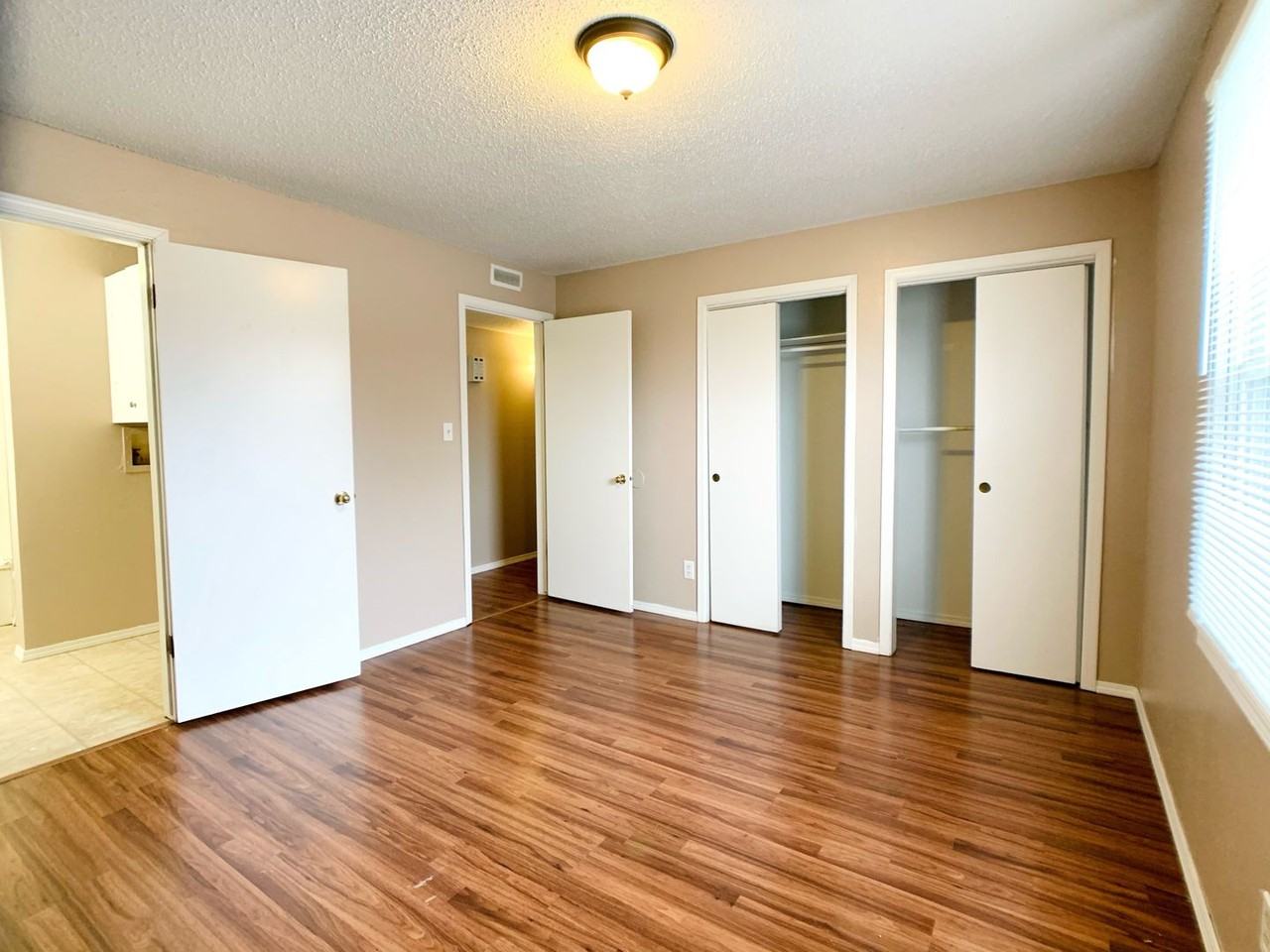 717 S 13th Ave - Photo 7 of 16