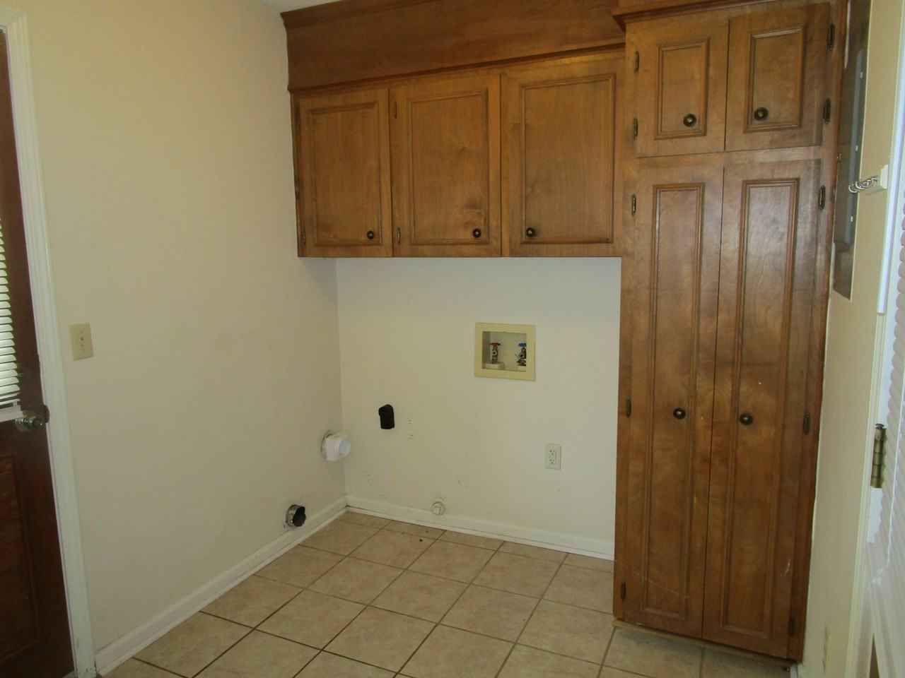 2371 Orvis St - Photo 3 of 8