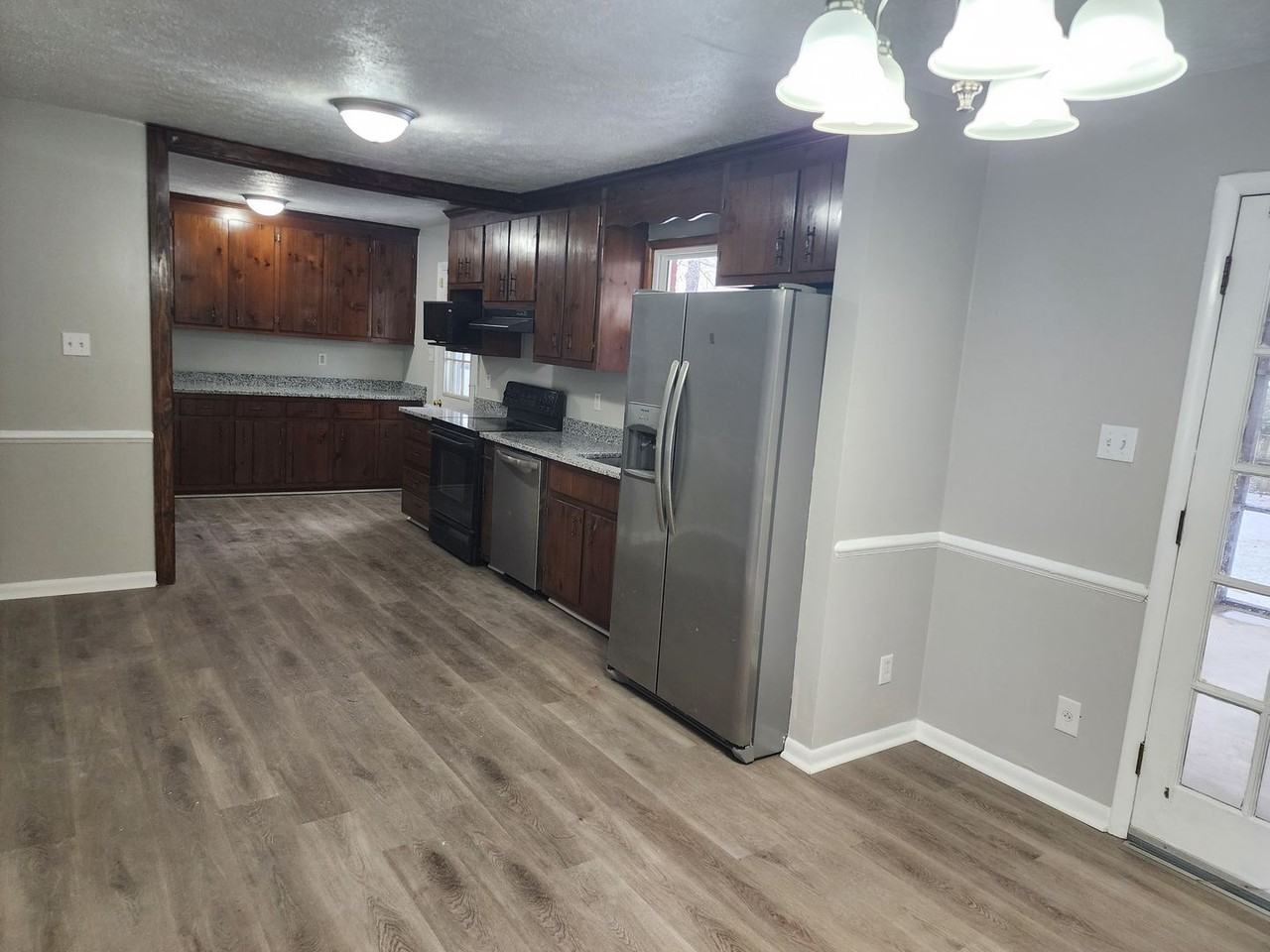 9012 Dorothy Ln - Photo 3 of 14