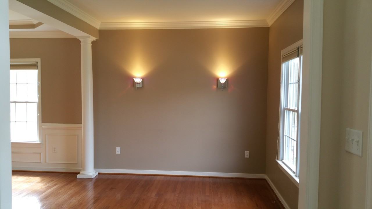 2740 Parview Way - Photo 7 of 39