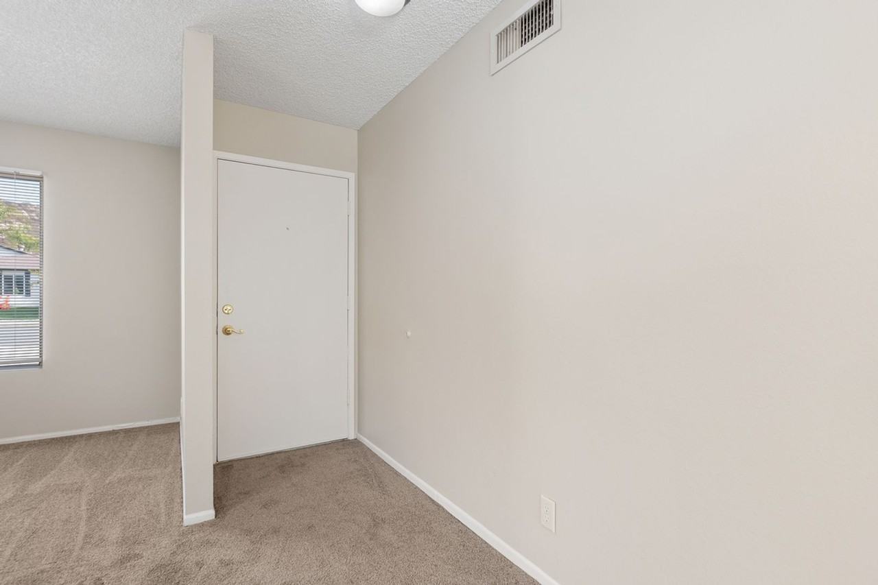 13626 El Mar Avenue - Photo 3 of 22