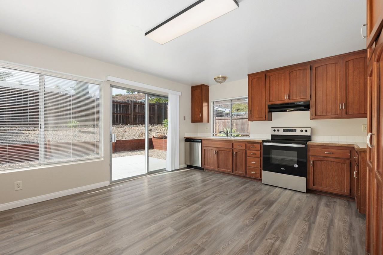 13626 El Mar Avenue - Photo 7 of 22