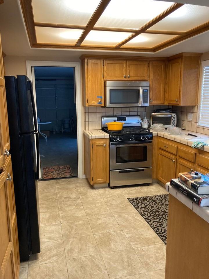 211 Alyssum Cir - Photo 2 of 11