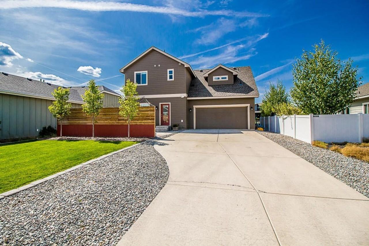 6536 N Cornwall St - Photo 2 of 20